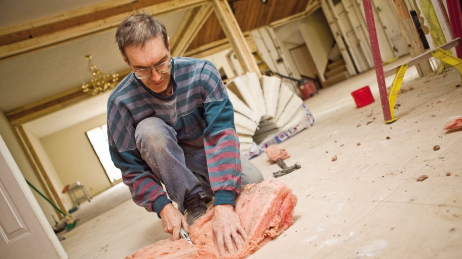 Professional insulation installer